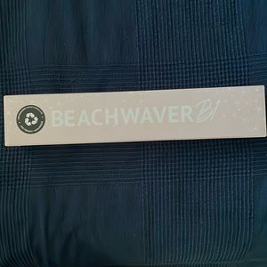New never used Beachwaver